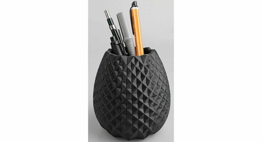 Pineapple pen holder (image source: cemal cetinkaya/myminifactory)