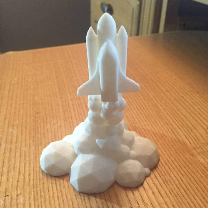 Fusée au décollage comme idée cadeau de l'imprimante 3D